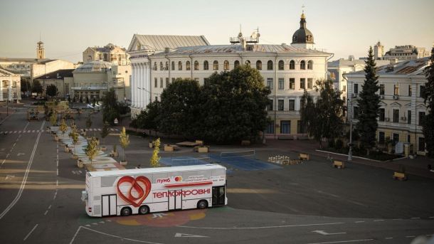 Нова кар'єра після війни: відкрита реєстрація на програму S.T.A.R.T у Бучанському районі Двоповерховий автобус «Теплокровні»