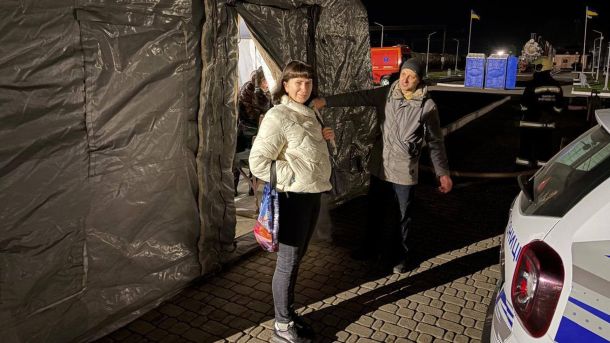 У Фастові відкрили тимчасовий мобільний вокзал із дитячою зоною Вхід в тимчасовий вокзал Фастова