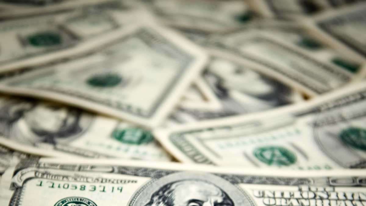 Долар, юань, євро — нова валюта війни між США та Китаєм Долар, юань, євро — нова валюта війни між США та Китаєм