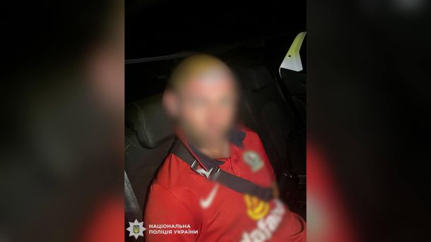 У Бучі ідентифікували капітана РФ, який наказав убити цивільного Патрульні поліцейські затримали чоловіка у Києві після крадіжки автомобіля Skoda у селі Вишеньки на Бориспільщині
