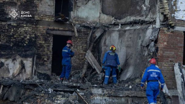 Підтримка тих хто підтримав нас: пільги на комунальні послуги для родин ветеранів Кінолог ДСНС Києва та рятувальники SAR Ukraine серед руїн зруйнованого будинку під час пошуково-рятувальних робіт після атаки 24 травня 2026 року