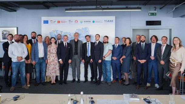 Financial Times: Китай бачить можливість у «культурній революції» Трампа Financial Times: Китай бачить можливість у «культурній революції» Трампа