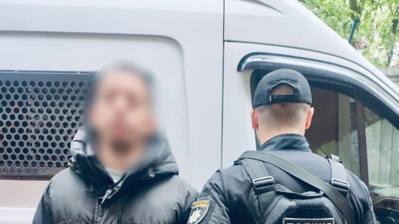 Грабіж із-за кордону: іноземця судитимуть у Києві за шахрайство після екстрадиції з Німеччини Грабіж із-за кордону: іноземця судитимуть у Києві за шахрайство після екстрадиції з Німеччини