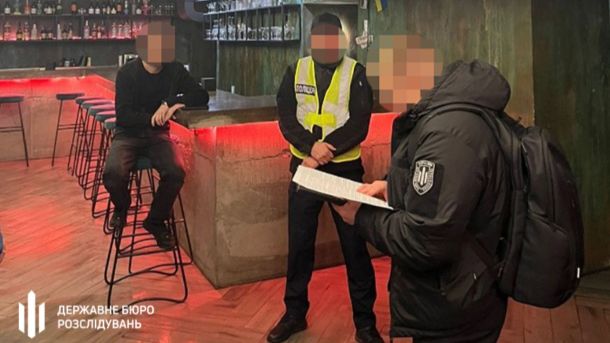 Два нових дитячих вагони Укрзалізниці їдуть до Карпат Детективи ДБР та Департамент внутрішньої безпеки НПУ викрили правоохоронців, які намагалися продати квартиру померлого у Києві