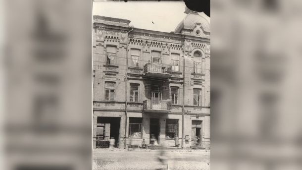 Готель «Санкт-Петербург» вдруге постраждав від російських обстрілів Будинок на Великій Житомирській, 16 у Києві — фото 1930-х років, триповерховий прибутковий будинок у стилі історизму