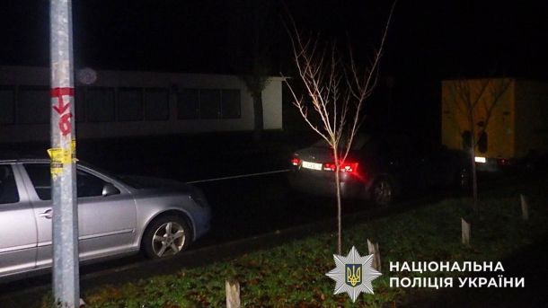 У Києві центр нацспротиву відкрив безкоштовний курс ППО для цивільних Автомобіль таксі у нічний час