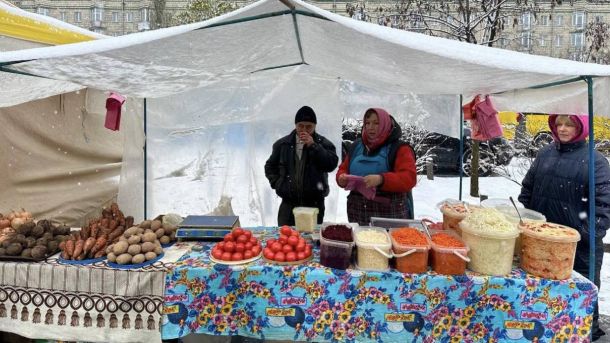 5 автобусів Києва змінять рух у вихідні через ярмарки Ярмарок у Києві