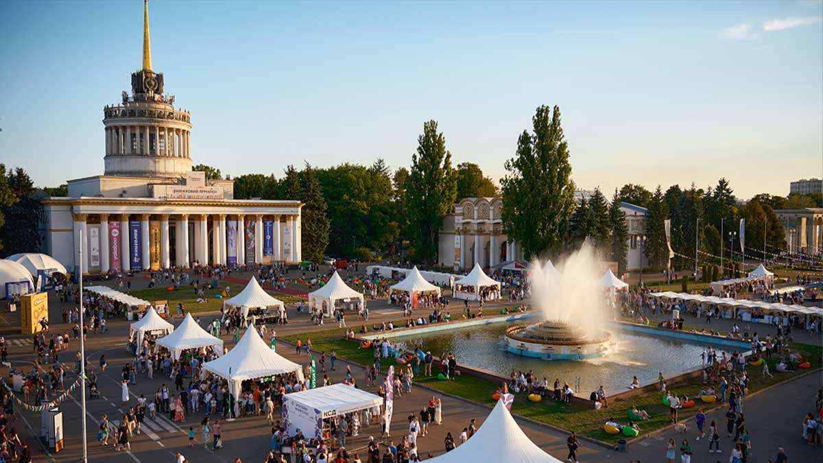 «Книжкова країна» на ВДНГ — понад 300 подій за 4 дні фестивалю «Книжкова країна» на ВДНГ — понад 300 подій за 4 дні фестивалю