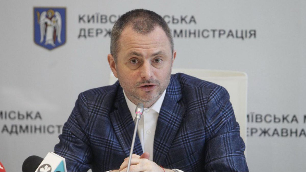 Деснянська РДА 24 березня проведе конференцію про ОСББ для мешканців Голова Деснянської РДА Максим Бахматов під час пресконференції про управління будинками