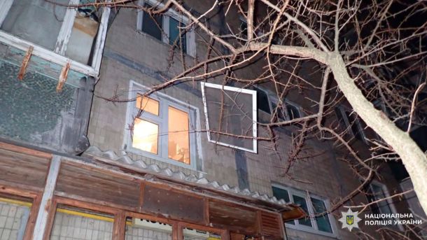 У Києві офіцер ЗСУ вимагав $9000 за переведення бійця з передової Поліцейські Києва затримали двох підозрюваних у розбійному нападі на 79-річну пенсіонерку у Святошинському районі