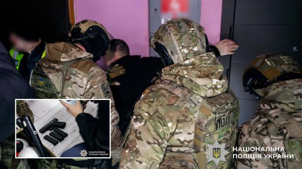 На Подолі заблоковано три маршрути через ожеледь Спецпризначенці і затриманий чоловік