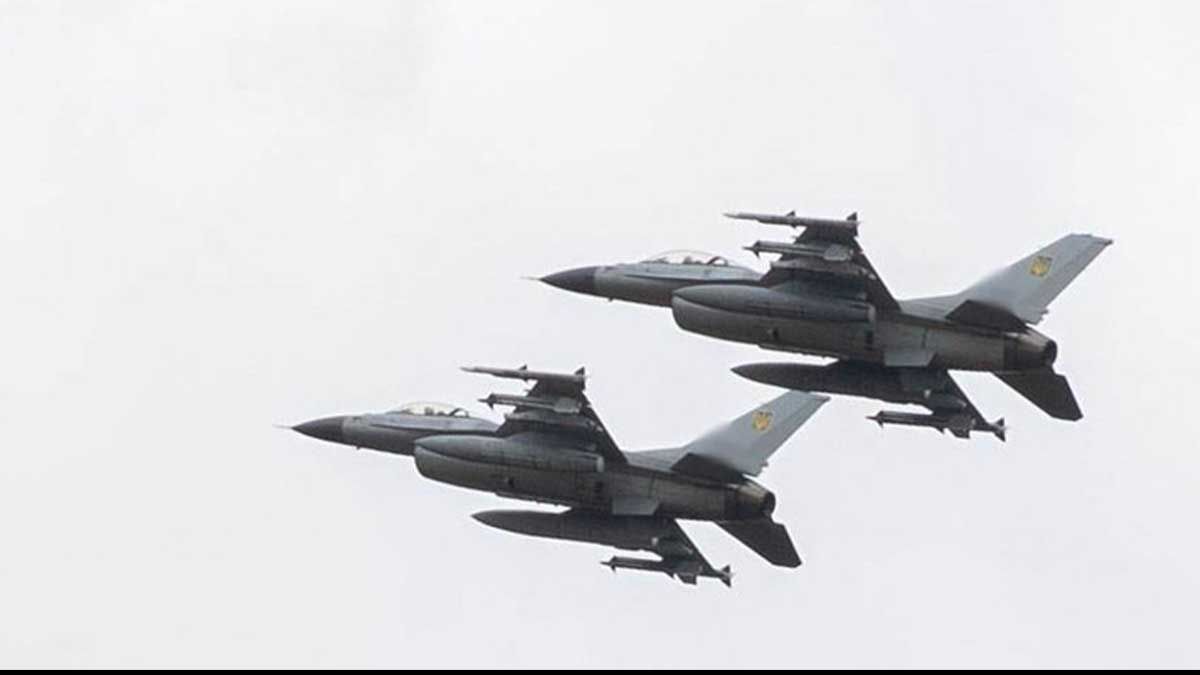 Український винищувач F-16 вперше в історії збив російський Су-35 Український винищувач F-16 вперше в історії збив російський Су-35