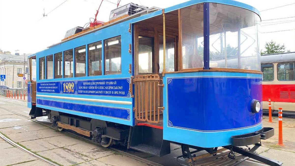 Ретро-трамвай повертається на Поділ: екскурсії від Контрактової до площі Шевченка Ретро-трамвай повертається на Поділ: екскурсії від Контрактової до площі Шевченка