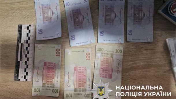 На Київщині ввели карантин через сказ: обмеження в трьох районах до кінця серпня На Київщині ввели карантин через сказ: обмеження в трьох районах до кінця серпня