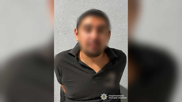 Тролейбуси №16, 19, 23, 28, 31, 35 затримуються на вул. Іллєнка через ДТП Поліція Фастова затримала 28-річного підозрюваного у пограбуванні 59-річного перехожого на вулиці міста