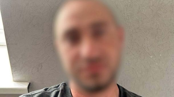 На Броварщині чоловік зберігав автомат з 2022 року: загрожує 7 років На Броварщині чоловік зберігав автомат з 2022 року: загрожує 7 років