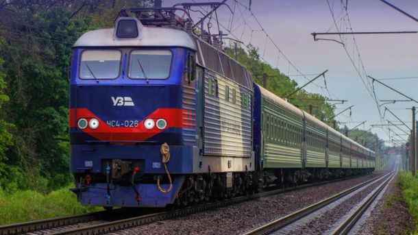 Через дорожні роботи в Києві зміниться рух на одній з вулиць лівого берега Поїзд Укрзалізниці на маршруті — компанія призначила додаткові рейси на кінець березня та квітень 2026 року
