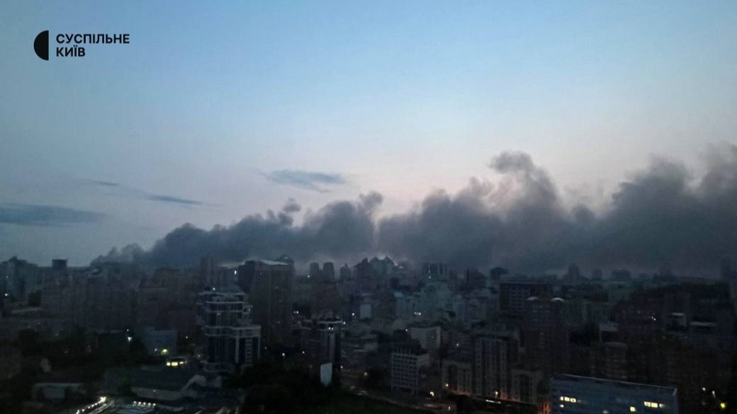 Масована атака на Київ: сім районів постраждали, чотири людини госпіталізовано Масована атака на Київ: сім районів постраждали, чотири людини госпіталізовано