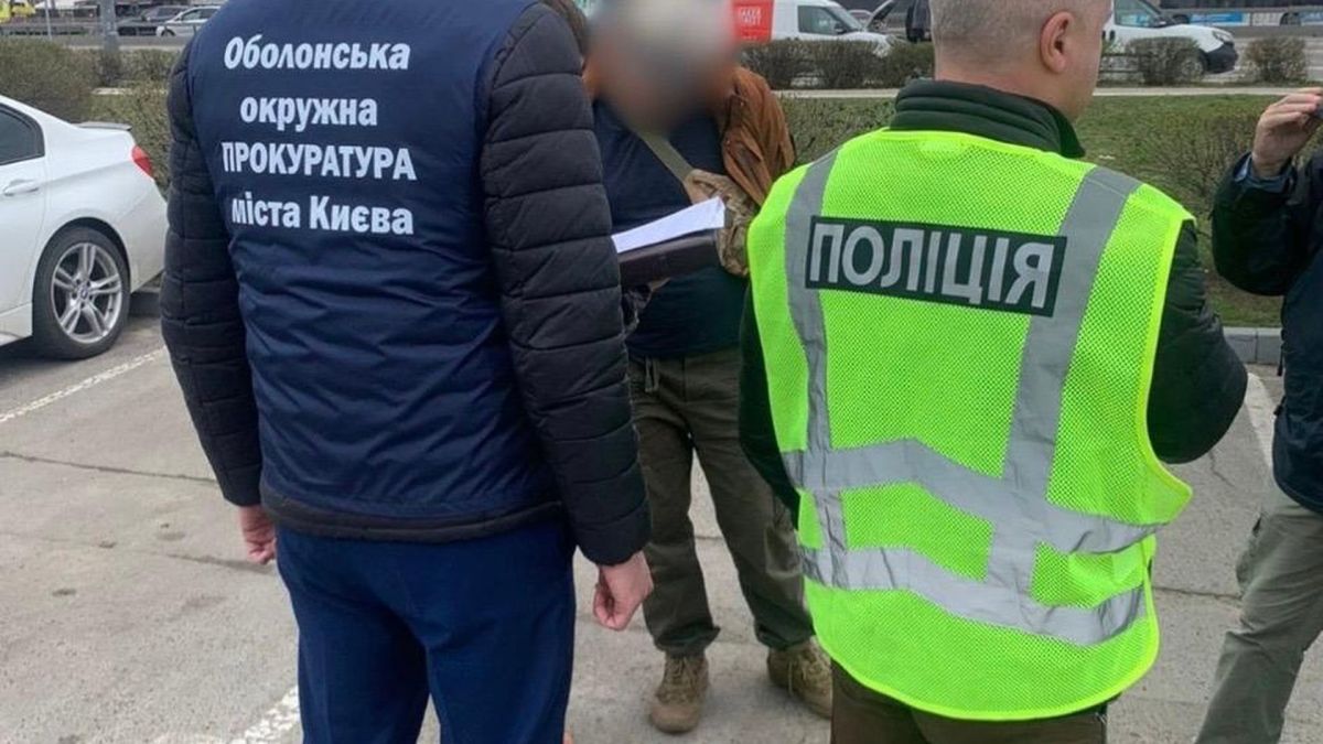 У Києві затримали черкащанина за схему переправлення до Білорусі за $10 000 У Києві затримали черкащанина за схему переправлення до Біло
