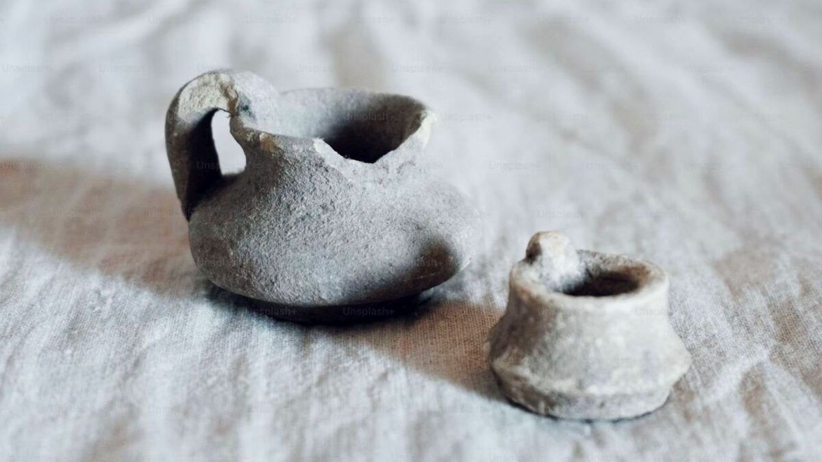 Скарби IV–V століть врятовано в Києві: срібні прикраси передали до Національного музею Знахідки археологів