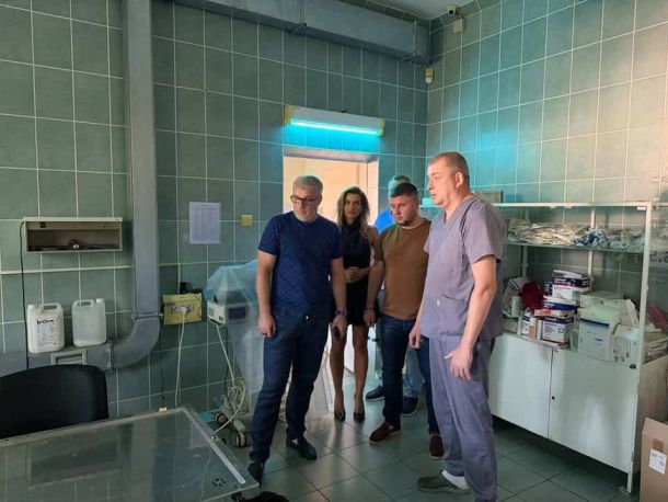 Як вовк, якого тримали в квартирі, став вожаком зграї У Київській міській лікарні ветеринарної медицини відбулася виїзна нарада за участю заступника міського голови Валентина Мондриївського та директора Д