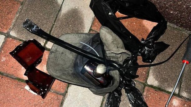 Начальниця служби у справах дітей в Києві отримала підозру за недбалість Затриманий 42-річний чоловік, засуджений за крадіжку салону краси у Дарницькому районі Києва під час комендантської години