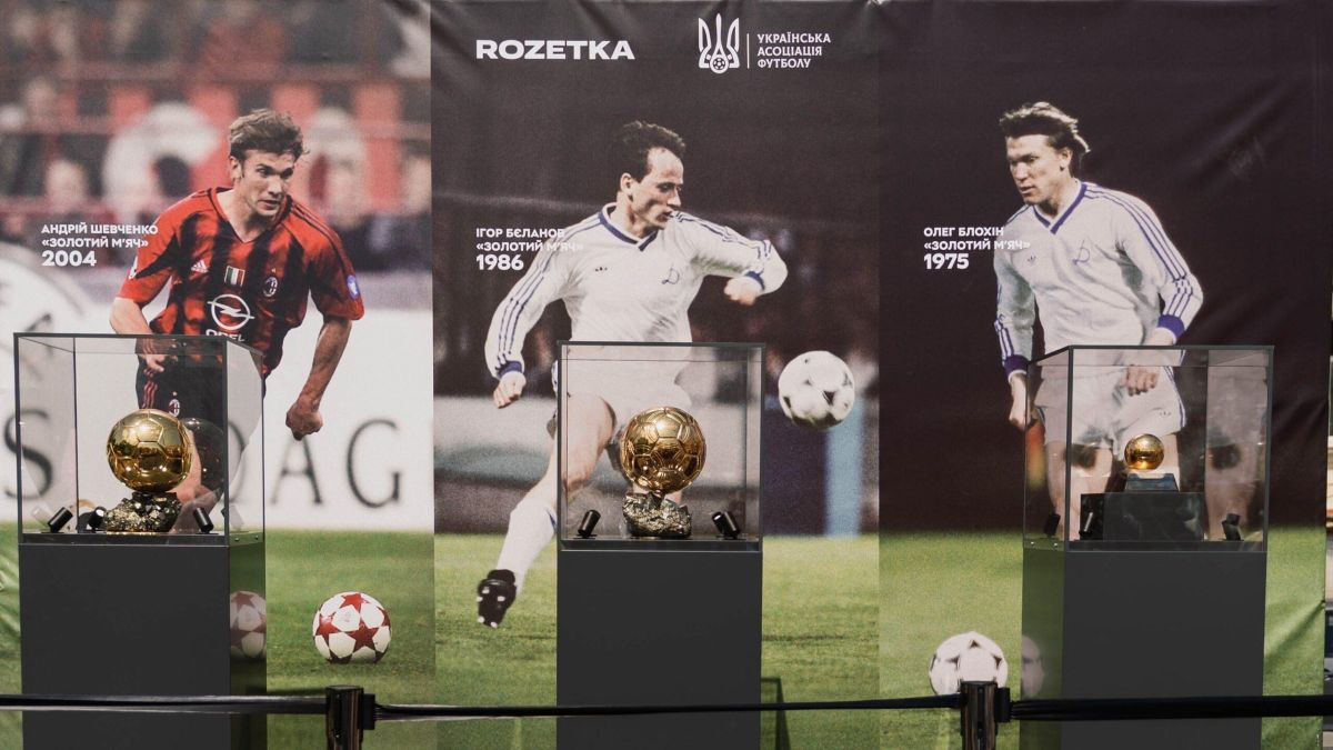 Уперше в Києві покажуть усі три українські «Золоті м’ячі» — Блохіна, Бєланова і Шевченка Уперше в Києві покажуть усі три українські «Золоті м’ячі» — Блохіна, Бєланова і Шевченка
