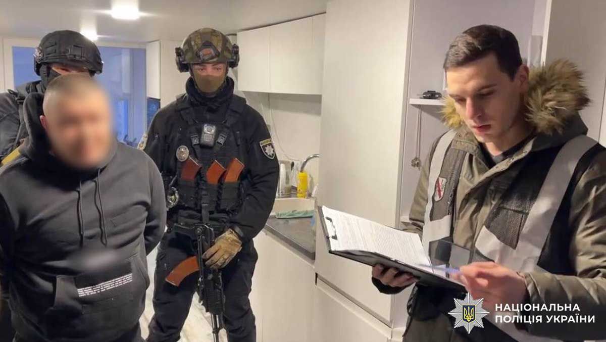 14 шахраїв постануть перед судом за виманювання грошей у громадян Чехії та країн ЄС 14 шахраїв постануть перед судом за виманювання грошей у громадян Чехії та країн ЄС