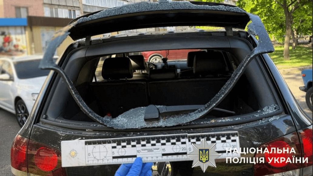 У Києві затримали серійного злодія, який обкрадав авто на Оболоні У Києві затримали серійного злодія, який обкрадав авто на Оболоні
