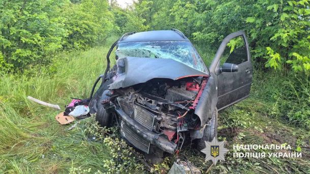 ДТП на Теліги: маршрутка врізалася в автобус, постраждали двоє людей Місце ДТП на трасі Київ–Знам'янка поблизу Кагарлика, де Volkswagen зіткнувся зі Skoda Octavia 14 червня