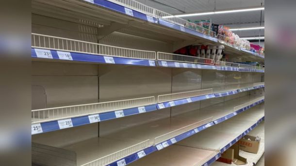 10-річний велосипедист постраждав у ДТП у селі Потіївка на Білоцерківщині У київських супермаркетах мережі «Сільпо», «Novus», «Фора» та «Metro» тимчасово спорожніли полиці з окремими товарами — передусім молочними продуктами