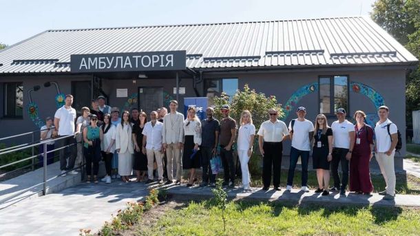 На Київщині відновили амбулаторію в Микуличах: новий дах, обладнання та сонячна станція На Київщині відновили амбулаторію в Микуличах: новий дах, обладнання та сонячна станція