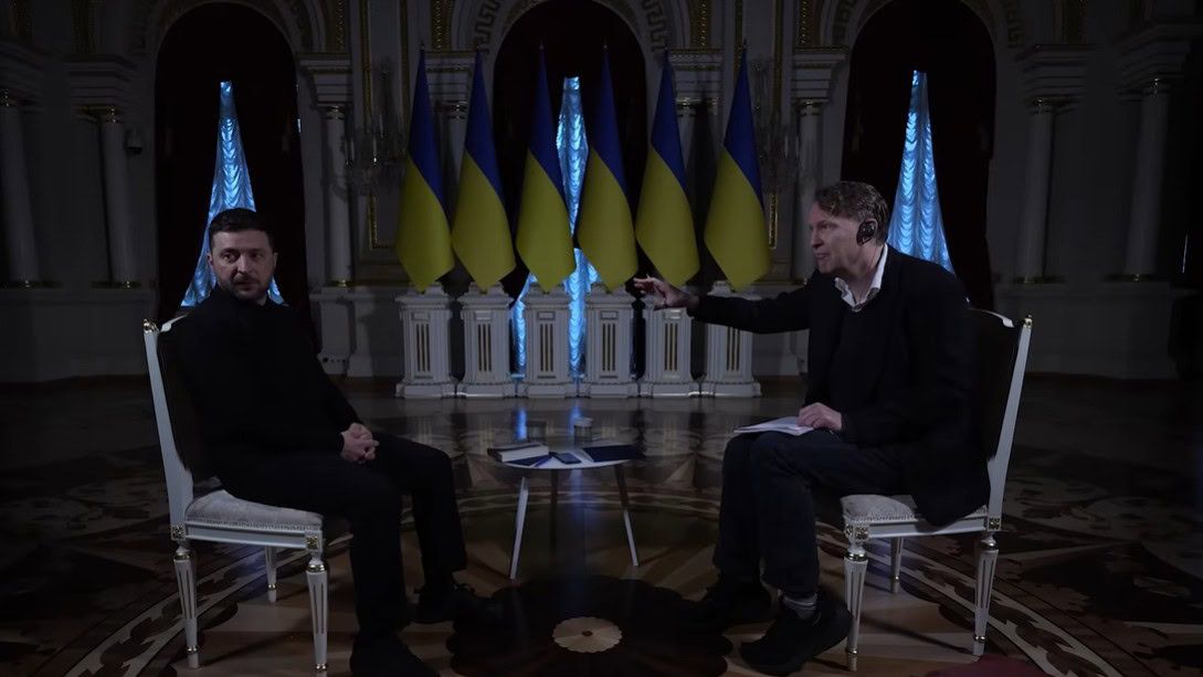 Блекаут під час інтерв'ю: Зеленський розповів The Guardian про «умови життя» Президент України Володимир Зеленський у темноті під час інтерв'ю The Guardian