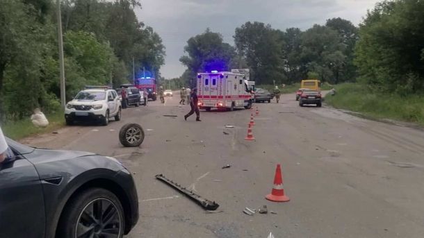 Адвокат на Київщині вимагав 25 000 доларів за інвалідність П'яний водій Nissan з 2,13 проміле спричинив ДТП під Ходосівкою на Київщині — загинув 37-річний пасажир