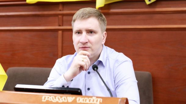 Електротранспорт на лівому березі Києва не працює: рух дублюють автобуси Електротранспорт на лівому березі Києва не працює: рух дублюють автобуси