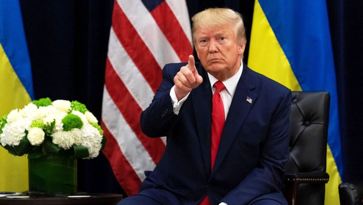 Трамп про британські війська в Україні: «Вони можуть подбати про себе» Президент США Дональд Трамп