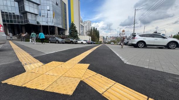 Активісти виявили недоліки в столичному плані безбар’єрності: зупинки й метро залишаються малодоступними Активісти виявили недоліки в столичному плані безбар’єрності: зупинки й метро залишаються малодоступними
