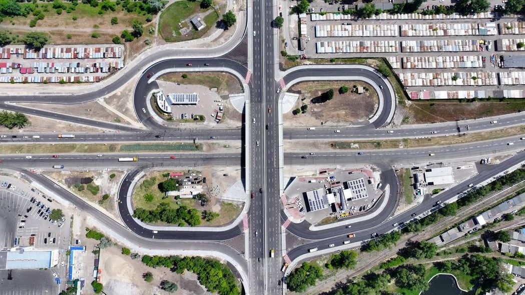 На Оболоні завершили капремонт ще одного шляхопроводу: Кличко показав результат На Оболоні завершили капремонт ще одного шляхопроводу: Кличко показав результат