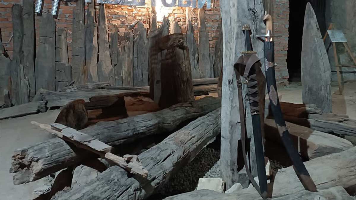 Музей на Поштовій: активісти закликають на чергування через загрозу вандалізму Музей на Поштовій площі в Києві