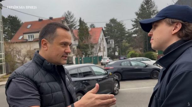 Кличко заявив про політичний тиск на Київраду: засідання зірвали під час обговорення критичних питань Кличко заявив про політичний тиск на Київраду: засідання зірвали під час обговорення критичних питань