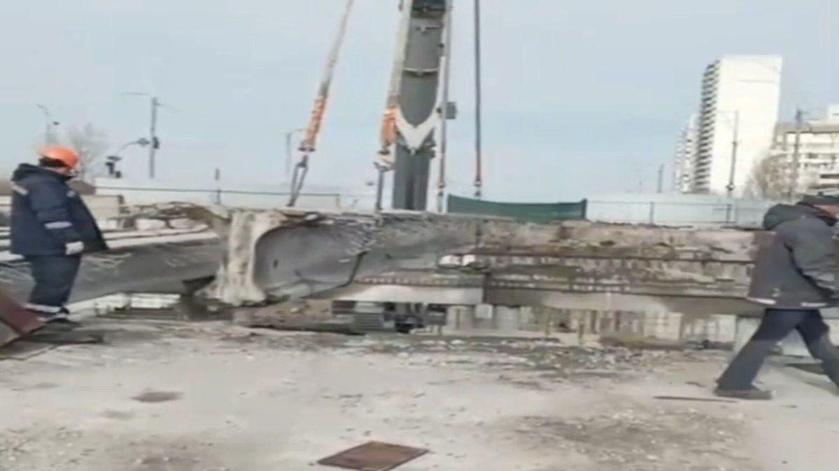 Шляхопровід на Рональда Рейгана та Оноре де Бальзака перекрили на ремонт Шляхопровід на Рональда Рейгана та Оноре де Бальзака перекрили на ремонт