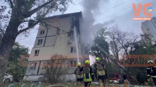 Водія Mercedes, який побив велосипедиста на Подолі, затримали Пошкоджений будинок. Наслідки російського повітряного удару