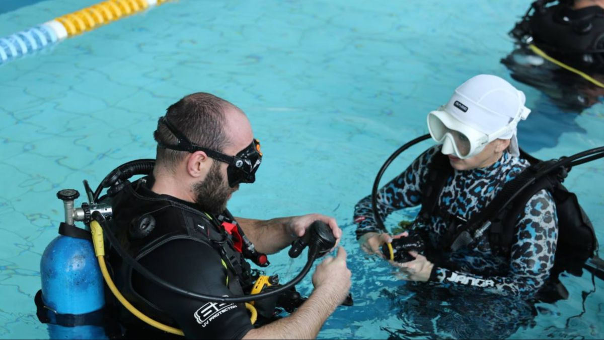 Ветерани столичної поліції проходять реабілітацію через дайвінг Ветерани столичної поліції проходять реабілітацію через дайвінг