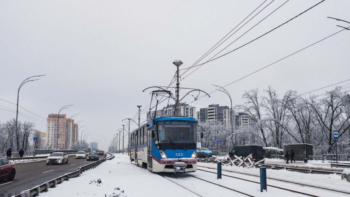 Експерти пропонують відновити рух електротранспорту Трамвай на засніжених коліях