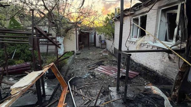 Уламки дрона впали на дах будинку в Оболонському районі Дрони вдарили по Фастівському району: горів дитсадок