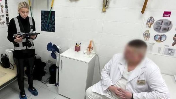 ДТП на трасі Київ–Харків: двоє госпіталізовані після зіткнення KIA та Ford ДТП на трасі Київ–Харків: двоє госпіталізовані після зіткнення KIA та Ford