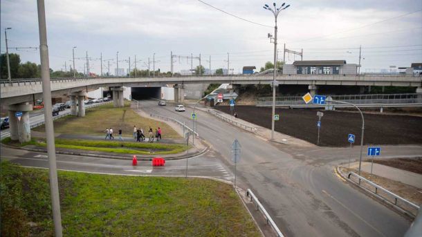 У Києві відкрили фотовиставку «Дні пам’яті героїв Іловайської битви 2014» У Києві відкрили фотовиставку «Дні пам’яті героїв Іловайської битви 2014»