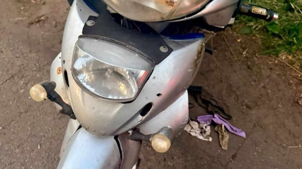 На трасі Р-17 у Тетіївській громаді мотоцикліст травмував пасажирку Мотоцикл після ДТП на автодорозі Р-17 у Тетіївській громаді Київщини, де постраждала 63-річна пасажирка