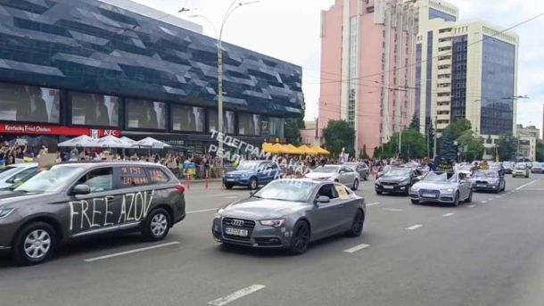 «Дрон влучив у спальню родини»: нічна трагедія на Київщині забрала життя сім'ї «Дрон влучив у спальню родини»: нічна трагедія на Київщині забрала життя сім'ї