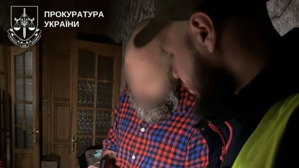 Поліція перевіряє заяву ветерана про побиття у ТЦК Шевченківського району Києва Парк біля озер Йорданське та Кирилівське на Оболоні у Києві, де під час ремонту завищили кошторис на 2 мільйони гривень